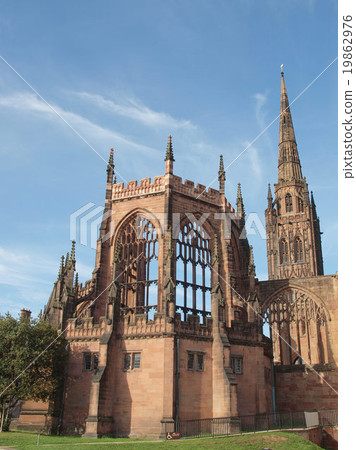 Coventry Cathedral ruins 19862976