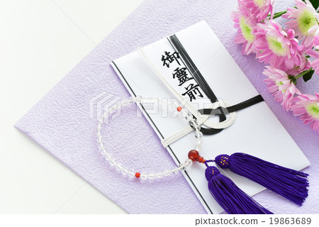 提供鮮花和禮品袋 提供鮮花和禮品袋 19863689