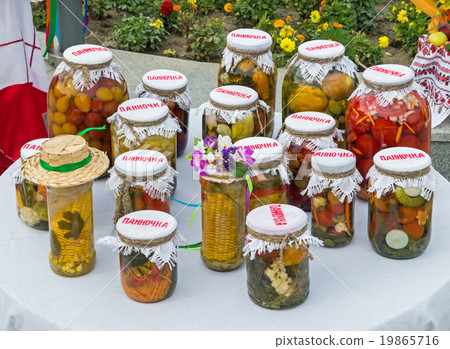 Canning home 19865716