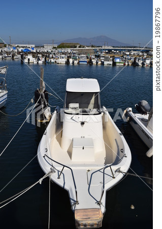 Pleasure boat Pleasure boat 19867796