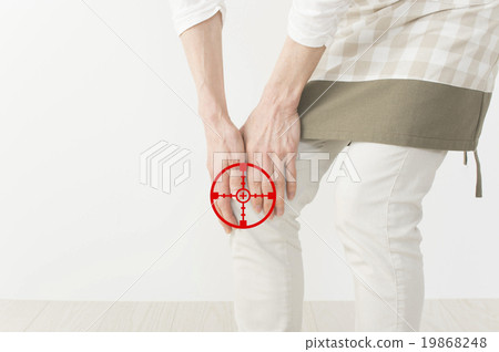 Lock on to knee pain 19868248