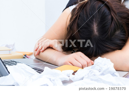 Lack of sleep Female employees sleepy and sleepy women tired people Asian photos Material PC OL White Back 19878370