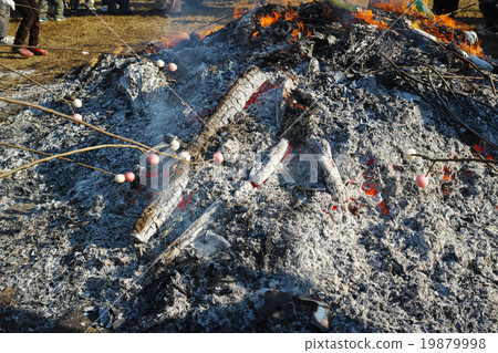 燒烤餃子 燒烤餃子 19879998