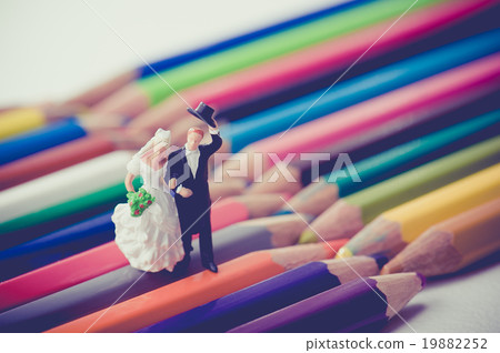 Pastel color, newlywed couple Pastel color, newlywed couple 19882252