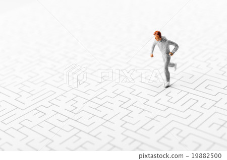 Men running in the maze Men running in the maze 19882500