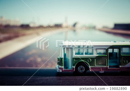 Route bus, blurred background 19882890