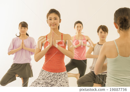 Young lady playing hot yoga 19887736