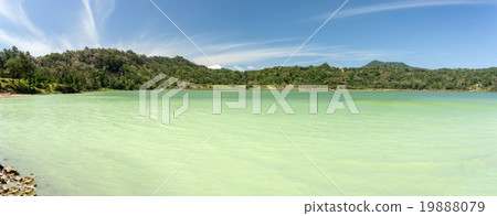 sulphurous lake - Danau Linow sulphurous lake - Danau Linow 19888079