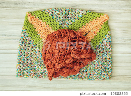 Knitted head cap and scarf, winter fashion Knitted head cap and scarf, winter fashion 19888863