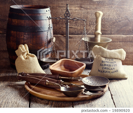 kitchen utensils 19890920