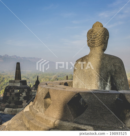 World heritage & the biggest bhuddist temple  19893525