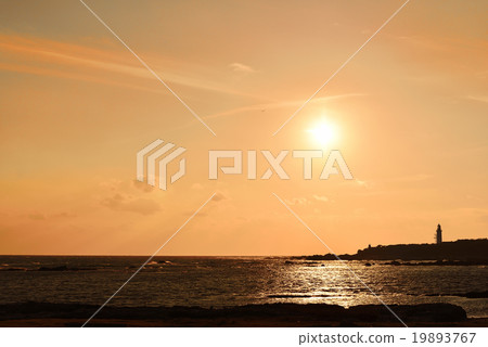 Sunset of the lighthouse Sunset of the lighthouse 19893767