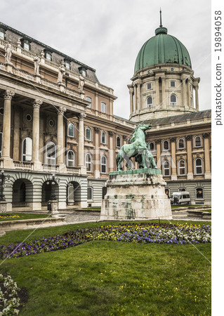 The Amazing Buda Castle in Budapest The Amazing Buda Castle in Budapest 19894058