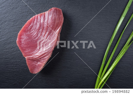 Tuna Steak with Deba Knife 19894882