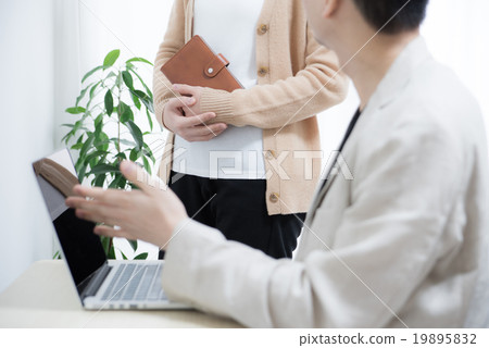 Office casual men and women Office casual men and women 19895832
