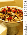 Potpourri 19897703