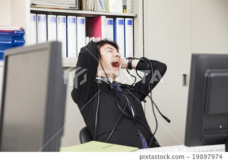 困惑的企業形象 19897974