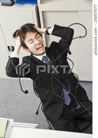 困惑的企業形象 19897977