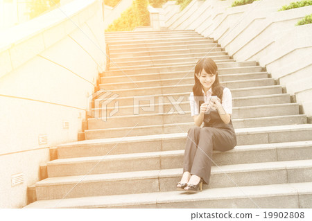 use smartphone use smartphone 19902808