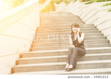 Asian business woman 19902814