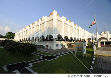Perak State Mosque in Ipoh, Perak, Malaysia Perak State Mosque in Ipoh, Perak, Malaysia 19904377