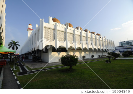 Perak State Mosque in Ipoh, Perak, Malaysia Perak State Mosque in Ipoh, Perak, Malaysia 19904549
