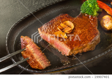 High-quality Japanese beef steak high-quality Japanese beef steak sizzl 19907401