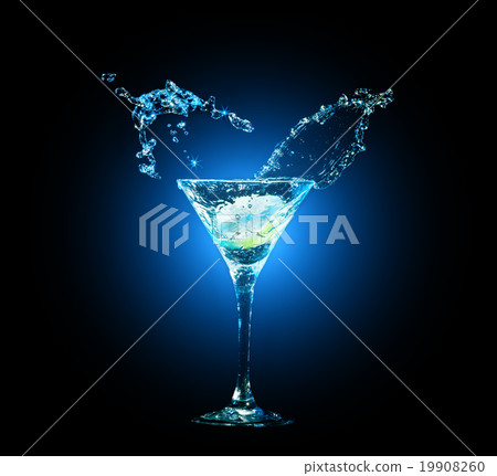 cocktail in glass with splashes cocktail in glass with splashes 19908260