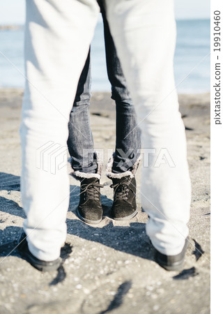Seaside men and women Seaside men and women 19910460