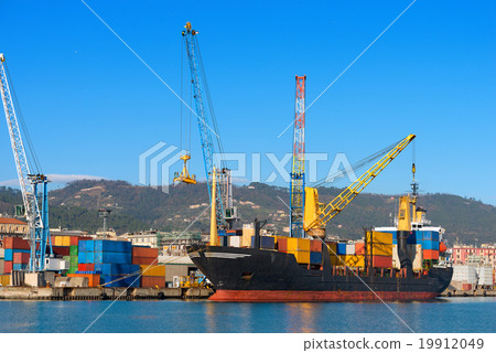Container Ship in the Harbor Container Ship in the Harbor 19912049