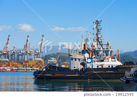Harbor of La Spezia - Liguria Italy 19912595