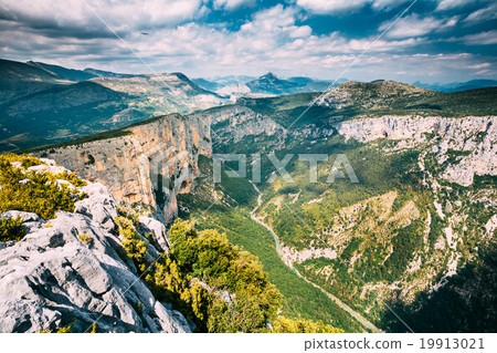 Beautiful landscape of the Gorges Du Verdon in 19913021