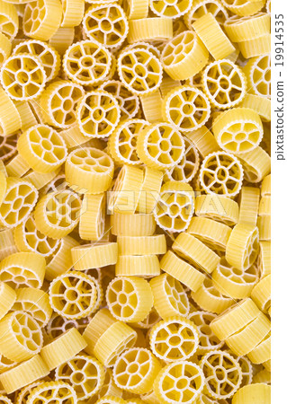 raw pasta background close up product raw 19914535