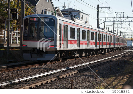 Toyoko Line 5050 series 19916881