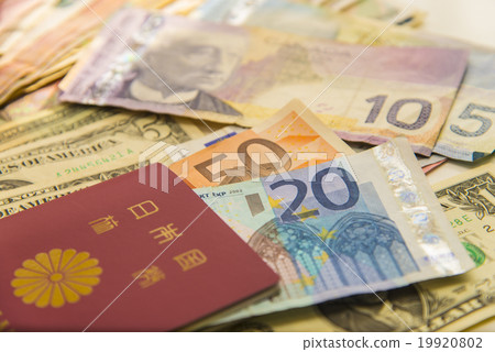 World notes and passport World notes and passport 19920802