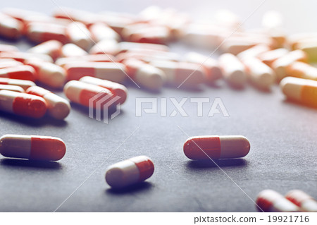 Pharmaceutical medicament  19921716