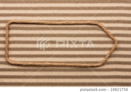 Pointer made of rope on the sand Pointer made of rope on the sand 19921738