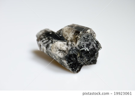 Black crystal · point 19923061