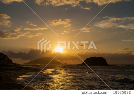 Sunset on Shikanoshima Sunset on Shikanoshima 19925958