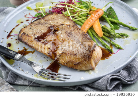 Saithe Fish Teriyaki with Vegetable 19926930