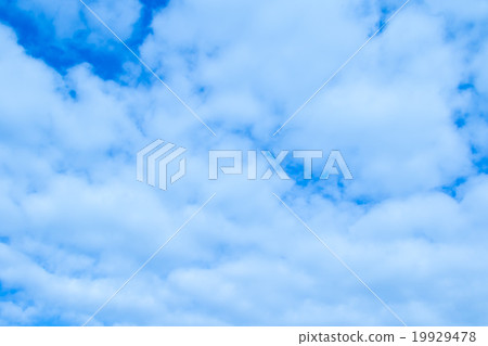 Sky picture material Sky and clouds Blue sky and white clouds Copy space Text space Ordinary clouds Cumulus cloud layer cloud? 19929478