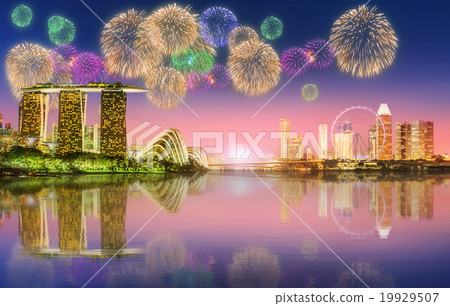 Fireworks in Marina Bay, Singapore Skyline Fireworks in Marina Bay, Singapore Skyline 19929507