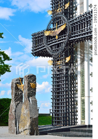 Memorial monument to Holodomor victims. Kyiv 19931374