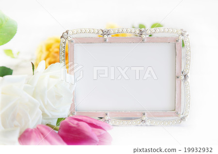 Flower bloom photo frame 19932932