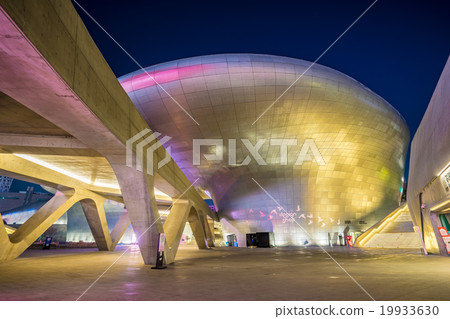 Dongdaemun Design Plaza In Seoul, South Korea 19933630