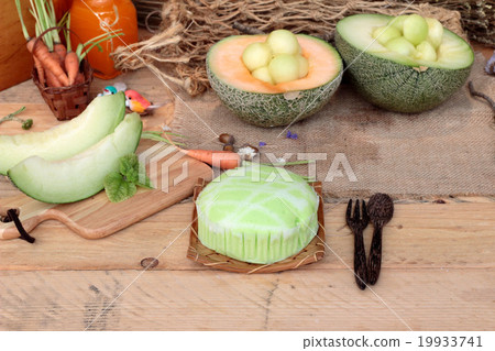Cantaloupe melon fruit juicy and Melon cake. Cantaloupe melon fruit juicy and Melon cake. 19933741