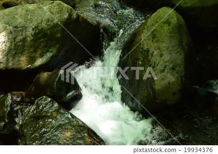 箱根Chisuji（Chisuji）的瀑布 19934376