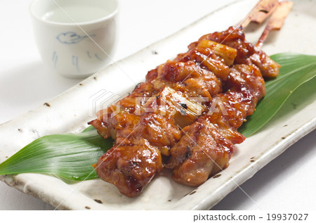 Grilled chicken 19937027