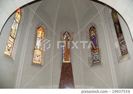 Tibidabo temple 19937559