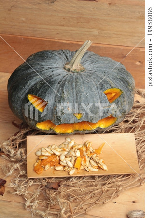 Halloween pumpkin, Halloween theme 19938086